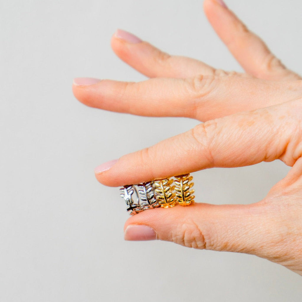 Elegant Leaf Hook Earrings - Ornaments Co - 18K Gold Plated